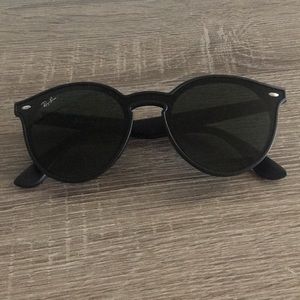 Ray-Ban Glossy Black Sunglasses
